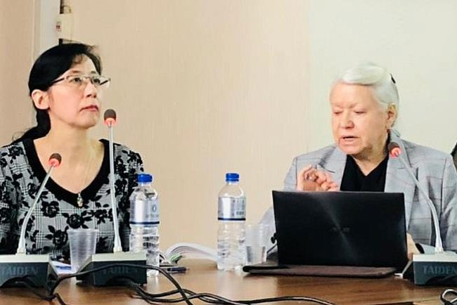 KRSU discussed new generation textbooks on the Russian language for schools with the Kyrgyz language of instruction